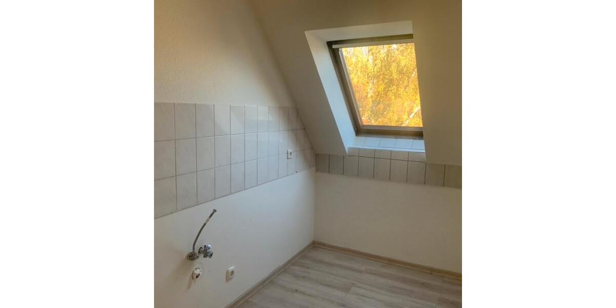 Dachgeschoßwohnung Herne Wanne - 2 Zimmer, 65 m&sup2;, 424&euro; | Angebot:25784507