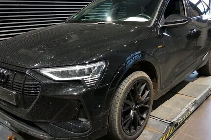 Audi e-tron 76.330 km 36.655 &euro; Hagen 58091