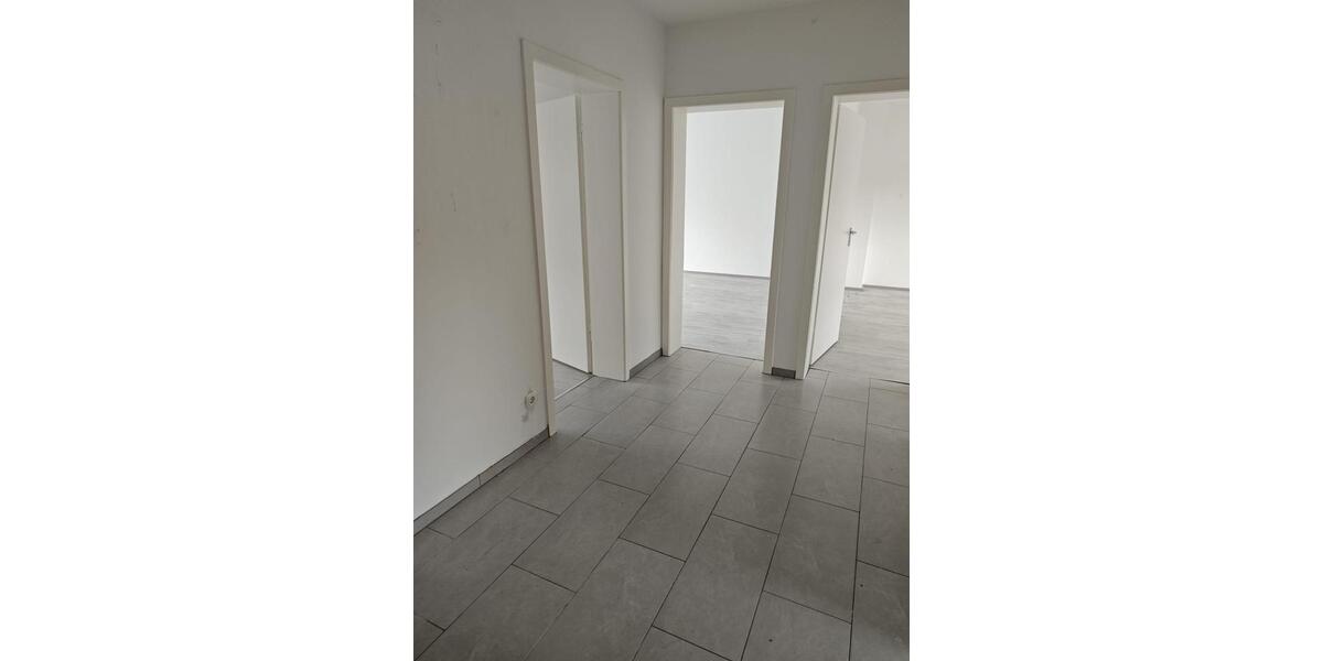 Etagenwohnung Essen Stadtbezirk VI - 3 Zimmer, 73 m&sup2;, 730&euro; | Angebot:26049221