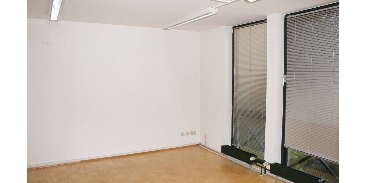 Gewerbeobjekt Gelsenkirchen Buer - 6 Zimmer, 133 m&sup2;, 1.003&euro; | Angebot:26744859