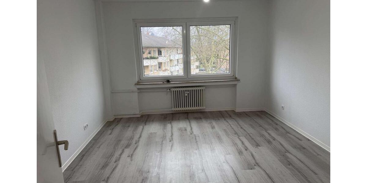 Etagenwohnung Essen Stadtbezirk III - 2 Zimmer, 55 m&sup2;, 520&euro; | Angebot:24487693