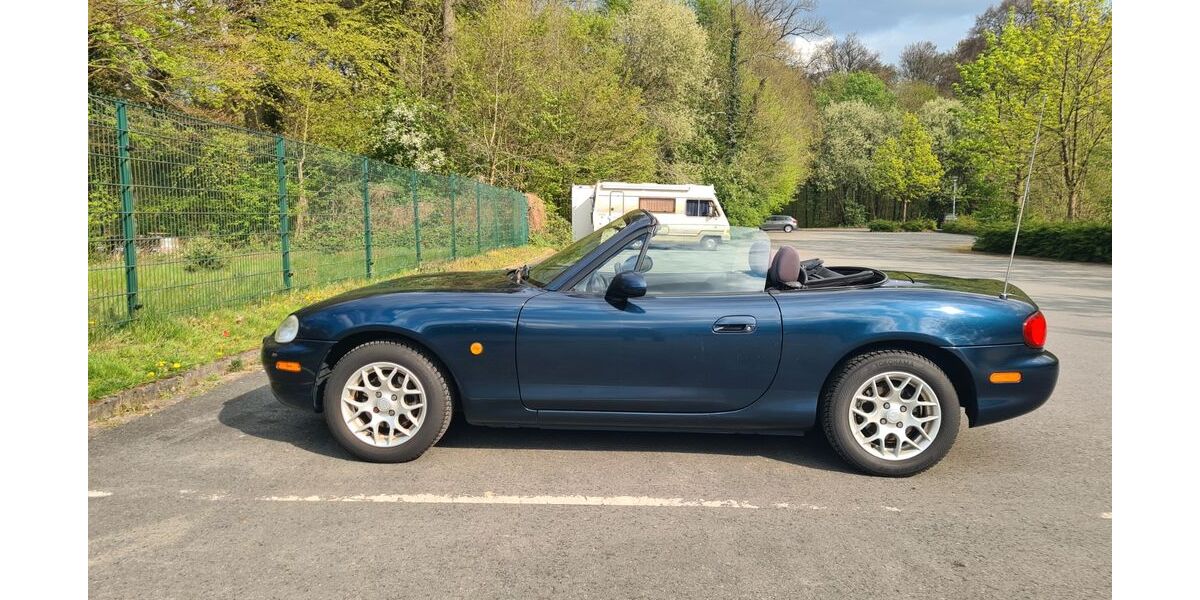 Mazda MX-5 128.000 km 4.950 &euro; Haltern am See 45721