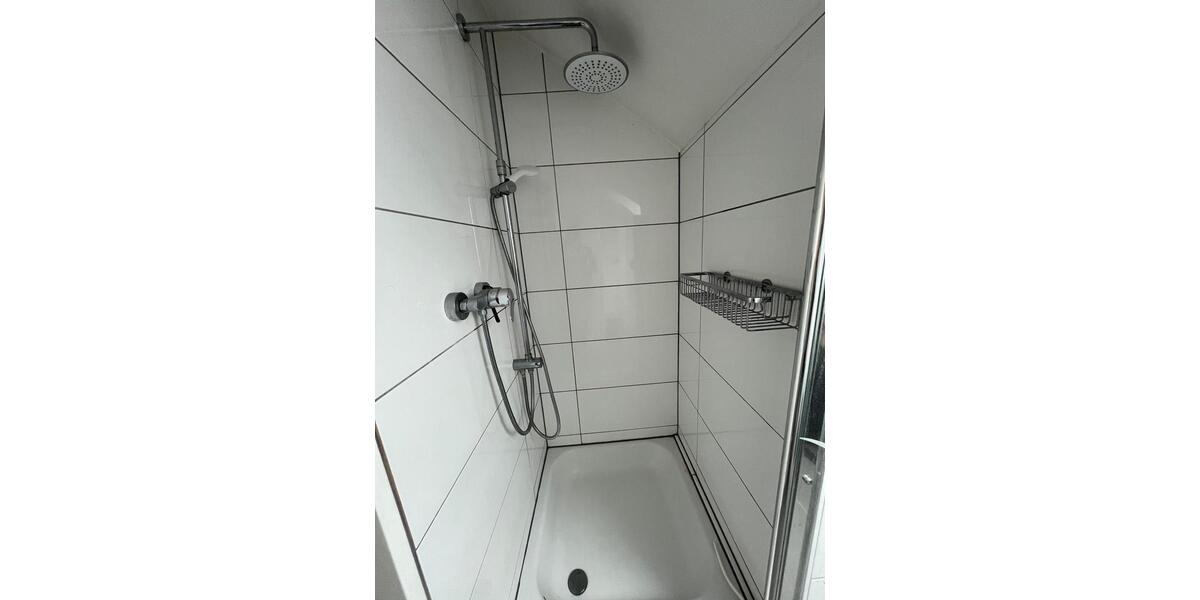 Dachgeschoßwohnung Essen Huttrop - 3 Zimmer, 88 m&sup2;, 660&euro; | Angebot:26662663